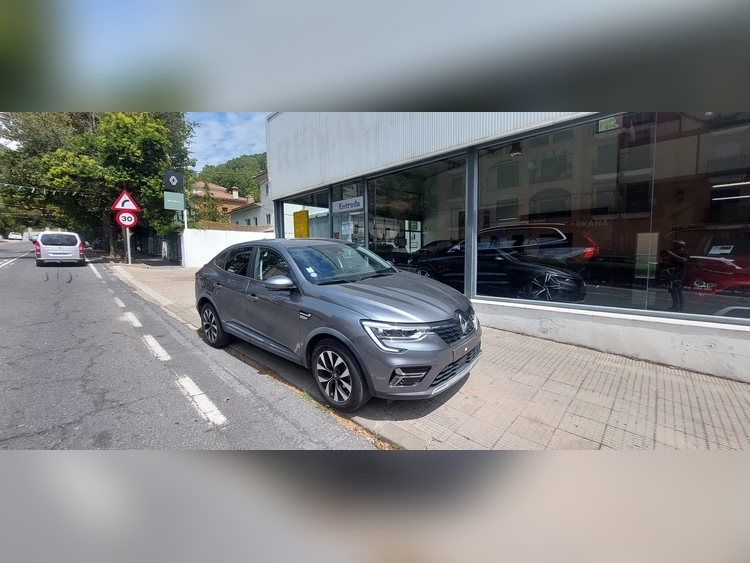 Renault Arkana 1.3 TCE 140CV foto 8